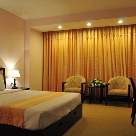 Dong Kinh A Hotel Ho Chi Minh-staden Exteriör bild