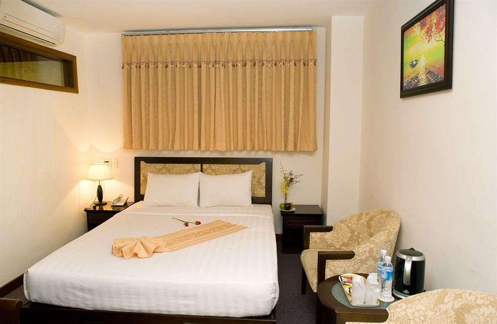 Dong Kinh A Hotel Ho Chi Minh-staden Exteriör bild