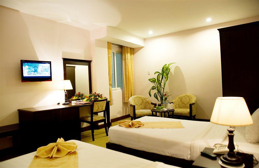 Dong Kinh A Hotel Ho Chi Minh-staden Exteriör bild