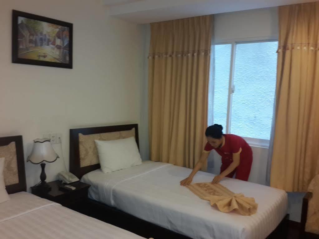 Dong Kinh A Hotel Ho Chi Minh-staden Exteriör bild