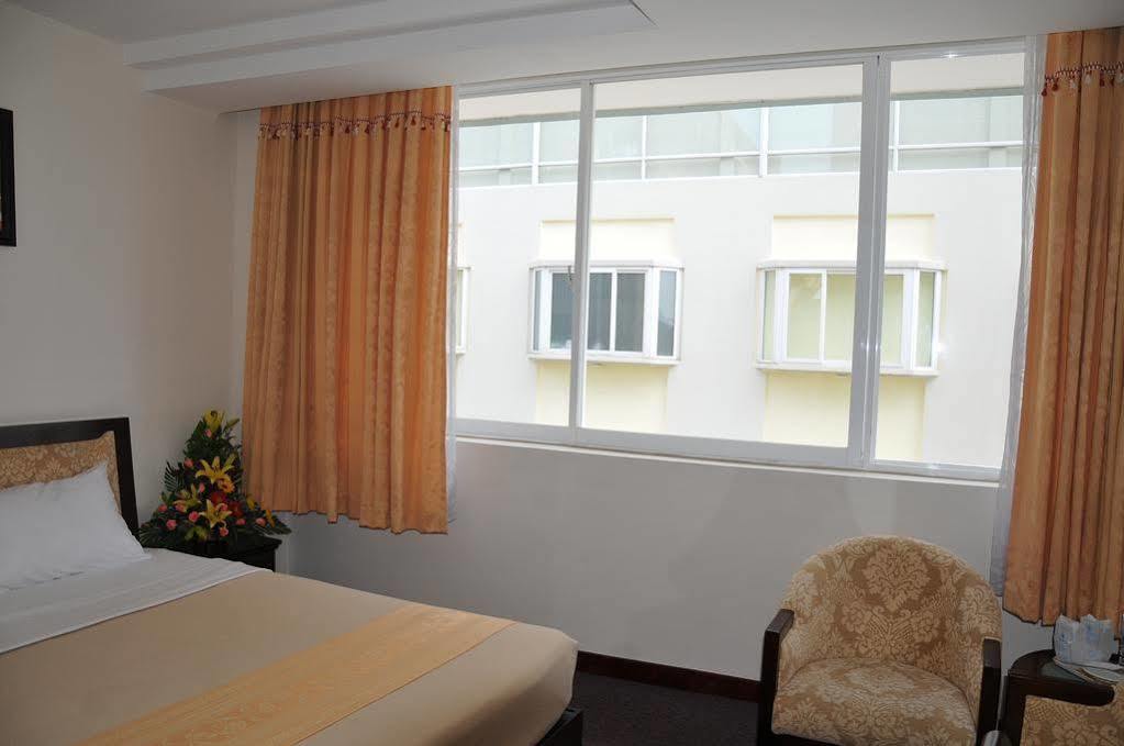Dong Kinh A Hotel Ho Chi Minh-staden Exteriör bild