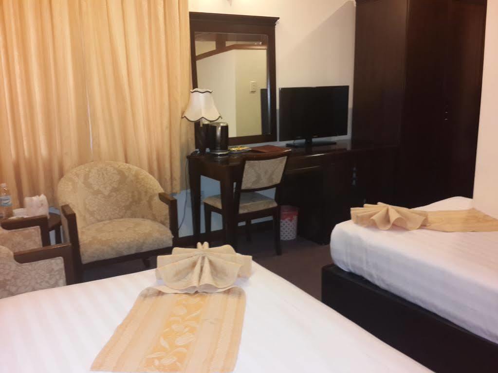 Dong Kinh A Hotel Ho Chi Minh-staden Exteriör bild